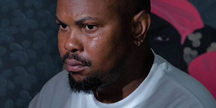 Art Enthusiasts Joined WonderBuhle For His “Kubongwa Okukhulu Nokuncane” Solo Exhibition