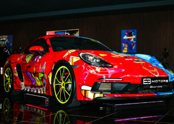 Car Showroom Transforms Into Art Gallery At Vip Launch