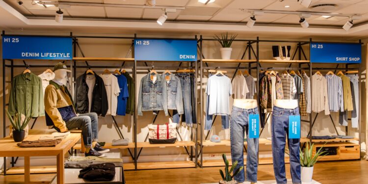 Levi’s® Brings Style to Your Neighbourhood with Four New Stores